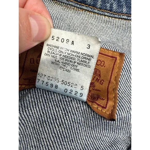 Vintage Levis Medium Jean Jacket Blue Denim Trucker Western Made In USA 1980s - Picture 5 of 10